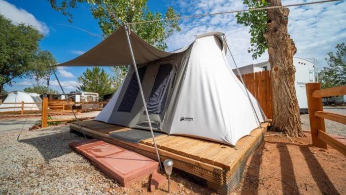 Funstays Glamping Setup Tent In Rv Park #2 Ok-T2 Moab Extérieur photo