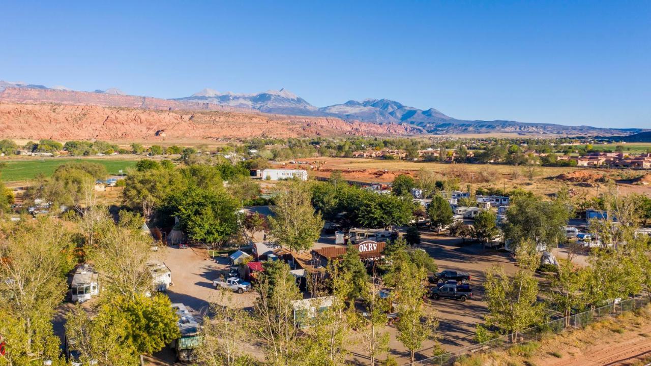 Funstays Glamping Setup Tent In Rv Park #2 Ok-T2 Moab Extérieur photo